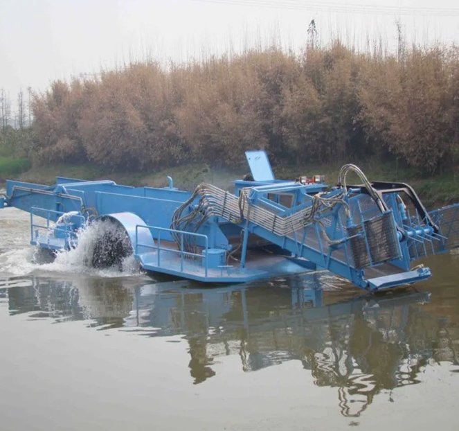 Aquatic Weed Harvester & Garbage Salvage Ship